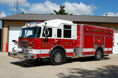 DANVERS FPD 
ENGINE 123 
2012 PIERCE SABER PUC 
1500-1000-30A 
 # 25598 CA0113041

B.FRICKER PHOTO